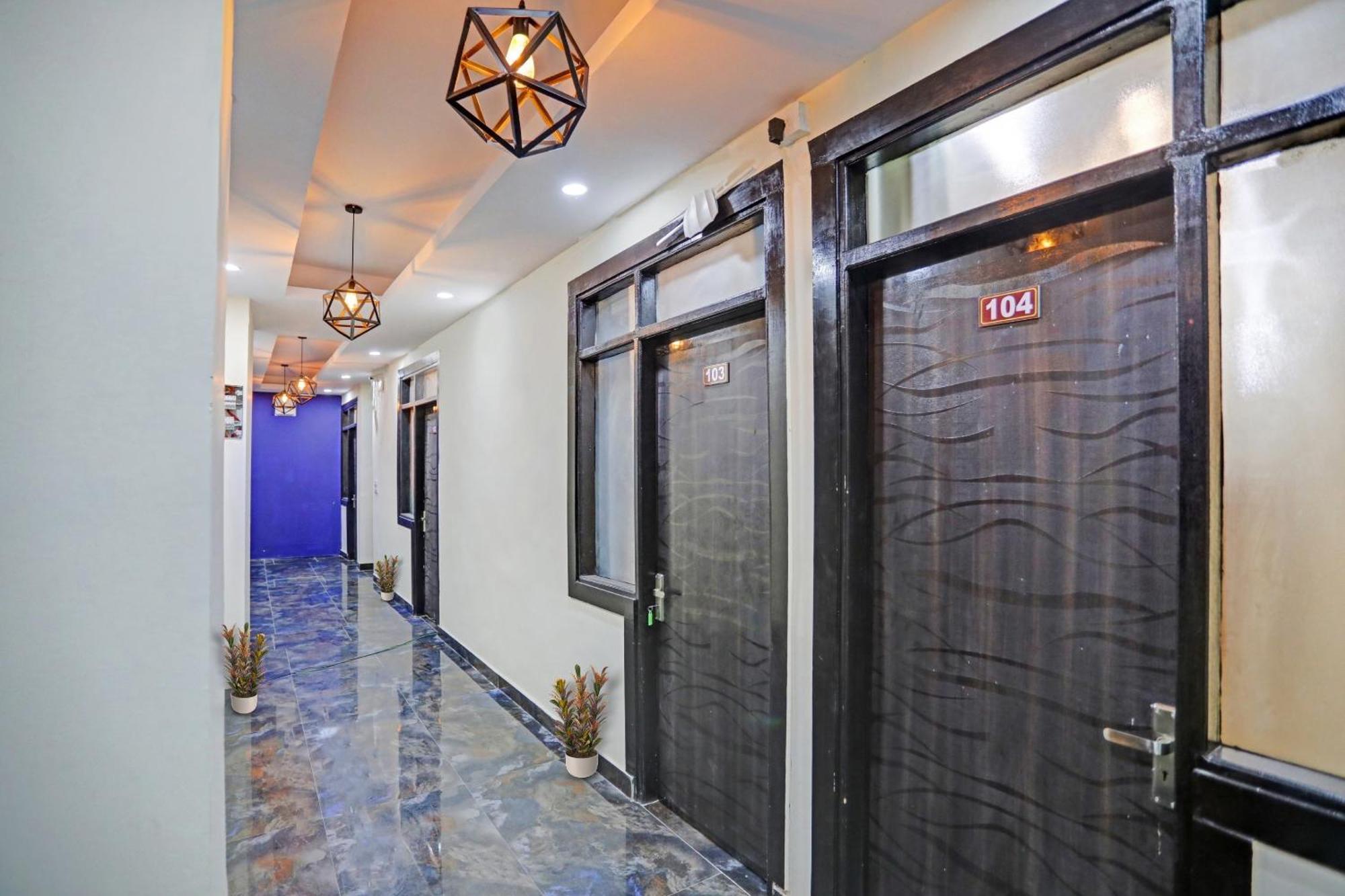 Flagship Grand Imperial Near Worlds Of Wonder Hotel Kālkāji Devi Exterior foto